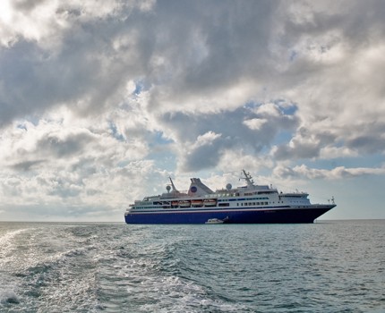 R08_Belize-170 MV Explorer