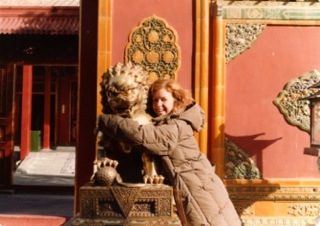 Mom hugging statue