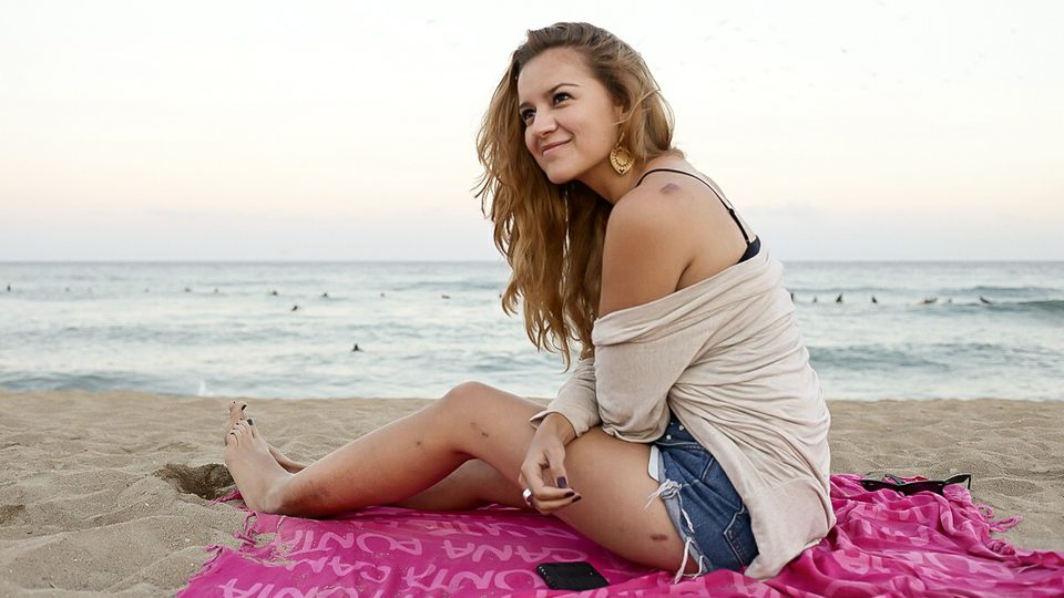 Sitting on the beach in XXX, Correa bares her scars proudly as a sign of what she has overcome. 