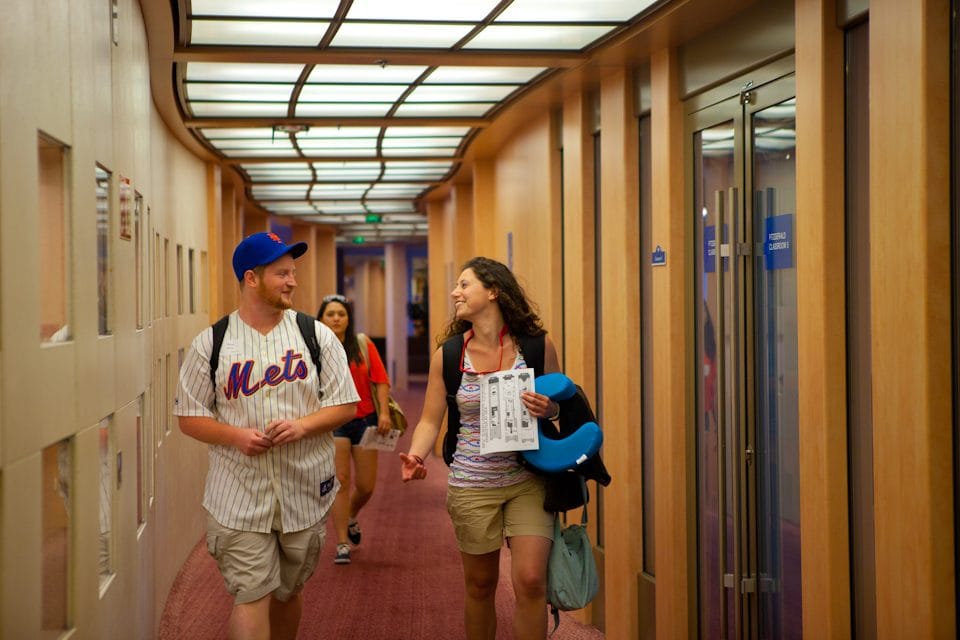 S12_Embarkation019