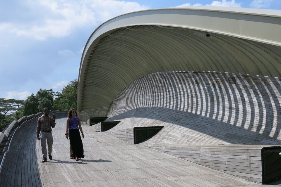 SP14-Singapore-Wave-Bridge